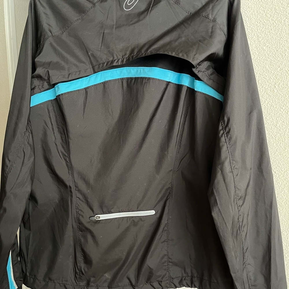 L ASICS running jacket - Picture 5 of 11